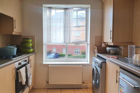 2 bedroom flat to rent, Beckets View, Northampton, NN1