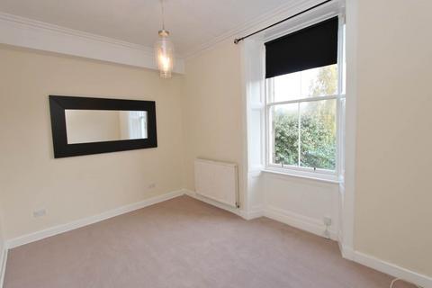 undefined, Albert Street, Edinburgh, EH7