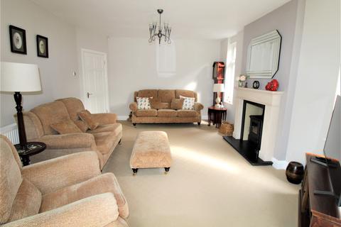 33 Southview Drive, Upminster, RM14 2LL