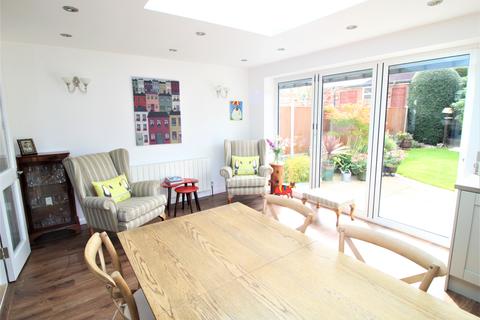 33 Southview Drive, Upminster, RM14 2LL
