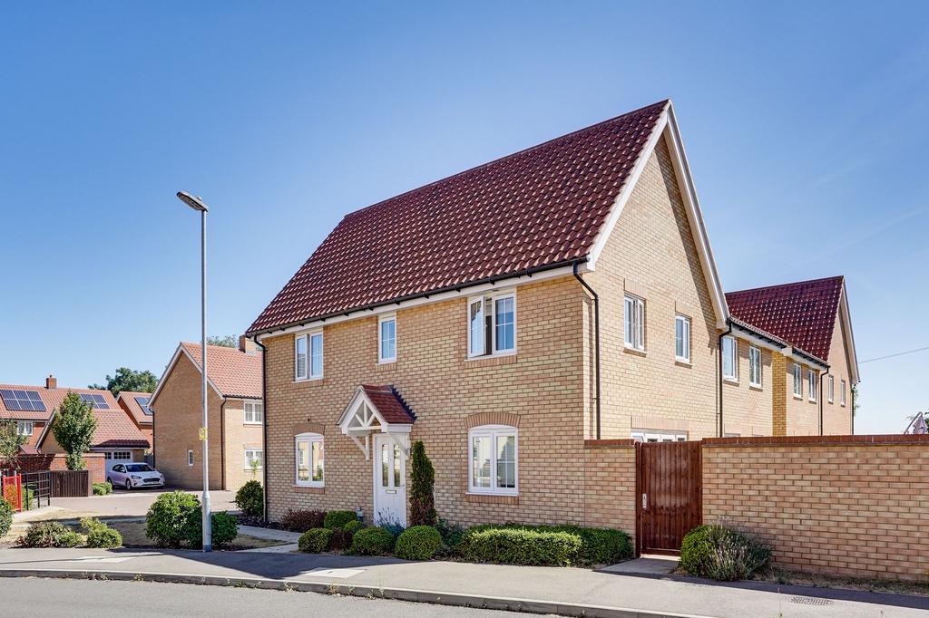 Harvey Way, Waterbeach, CB25 3 bed semidetached house £210,000