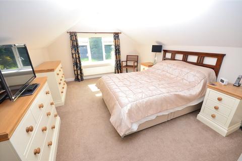5 bedroom detached house for sale - Sandy Lane, Rushmoor, Farnham, Surrey, GU10