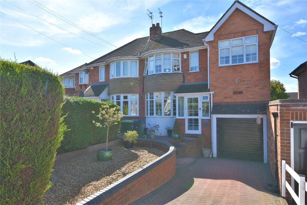 Broadway Croft, Oldbury, B68 3 bed semidetached house £300,000