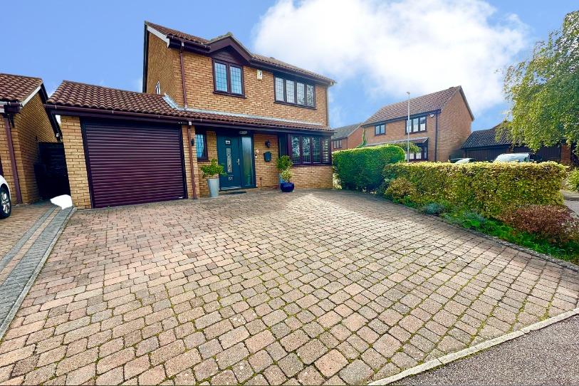Fernheath, Luton 3 bed detached house £450,000