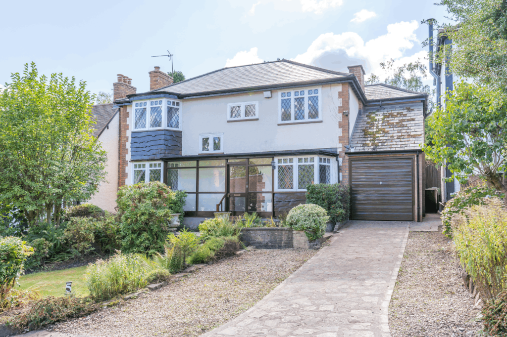 Cherry Hill Avenue, Barnt Green, B45 8LA 4 bed detached house for sale £850,000