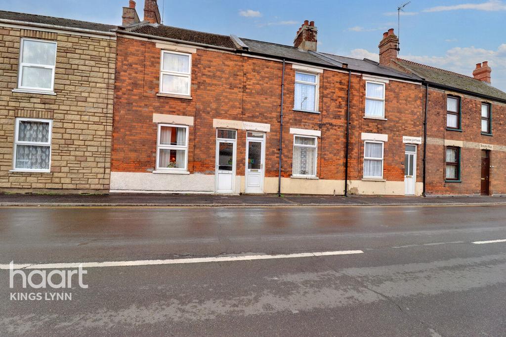 Loke Road, King's Lynn 3 bed terraced house £135,000