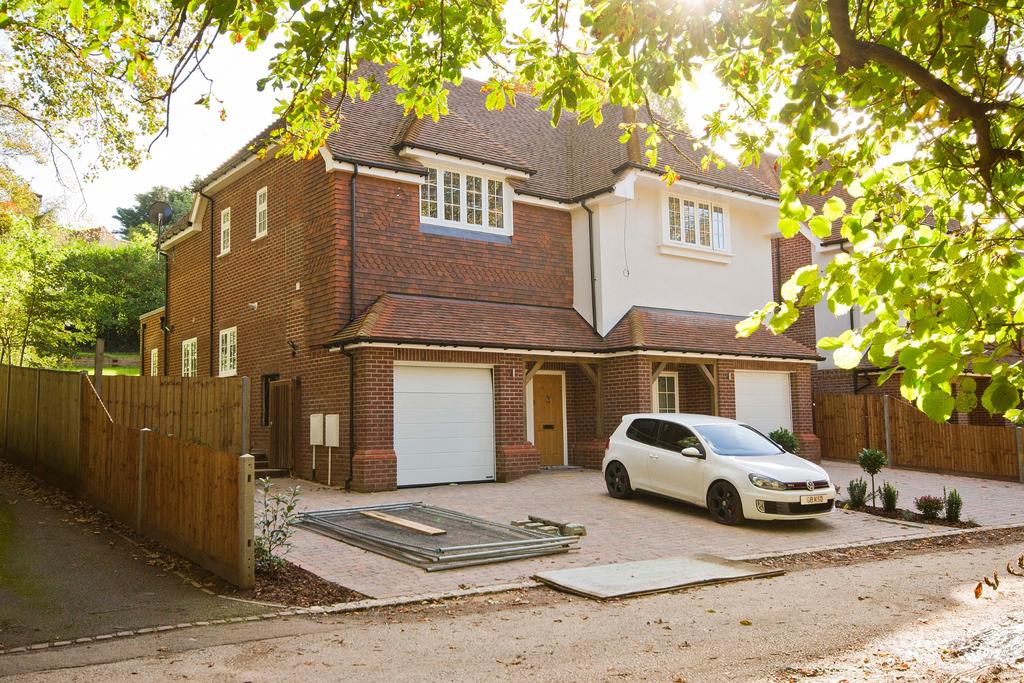 1 Homefield Mews, Homefield Road... 3 bed house £1,175,000