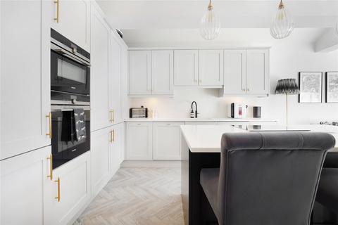 45 Bucharest Road, London, SW18 3AS