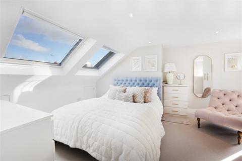 45 Bucharest Road, London, SW18 3AS