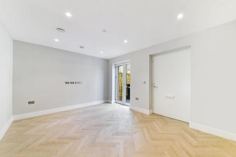2 bedroom apartment for sale, Bloomsbury House, Millbrook Park, London, NW7