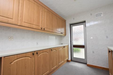 18 Bishop Drive, Whiston, Prescot, L35 3JL