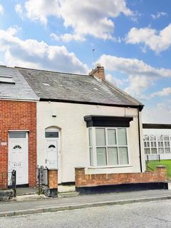 4 bedroom end of terrace house to rent, Thompson Road, Sunderland SR5