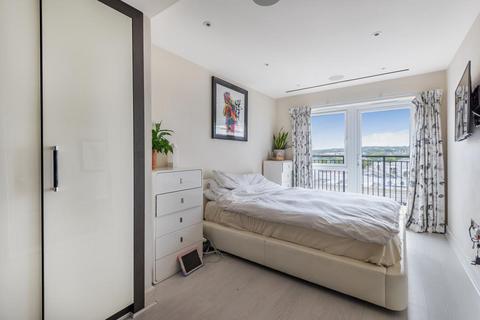 3 bedroom flat for sale, Beaufort Park,  Colindale,  NW9