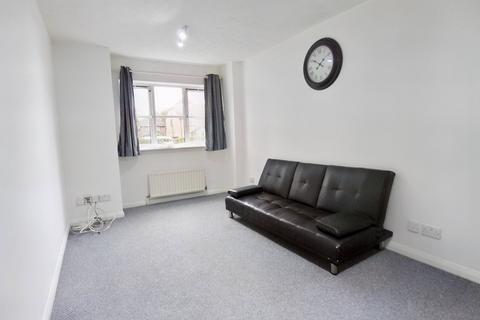 1 bedroom flat to rent, Turner Close, Wembley HA0