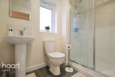22 Blencarn Drive, Seacroft, Leeds, LS14 6ZF