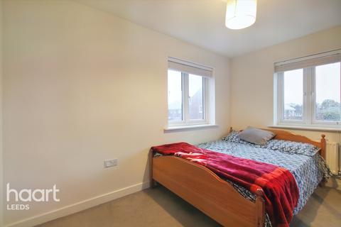 22 Blencarn Drive, Seacroft, Leeds, LS14 6ZF