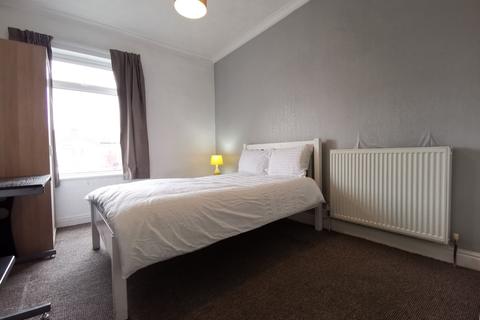 1 bedroom in a house share to rent - Alliance Avenue,  Hull, HU3