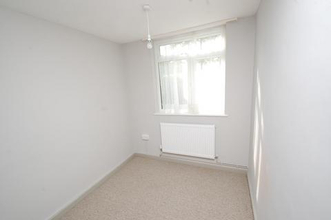 2 bedroom apartment to rent, Thorndon Court, Eagle Way, CM13