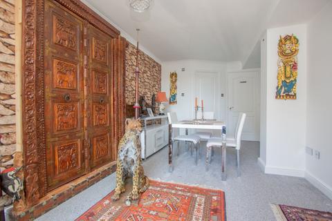 3 bedroom apartment for sale - Compass House, Sutton Harbour, Plymouth, PL4 0BT