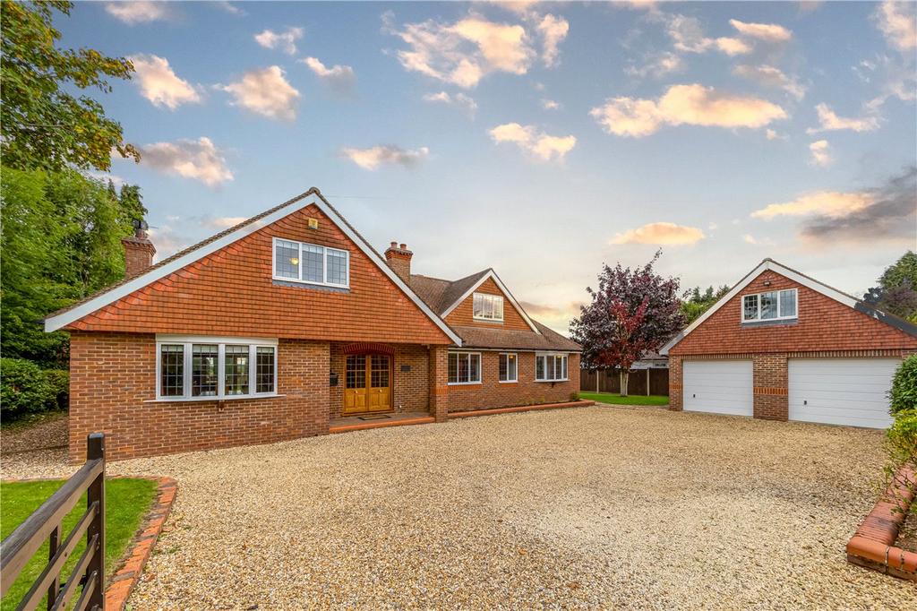 Highcroft Road, Felden, Hemel... 4 bed detached house for sale £1,250,000