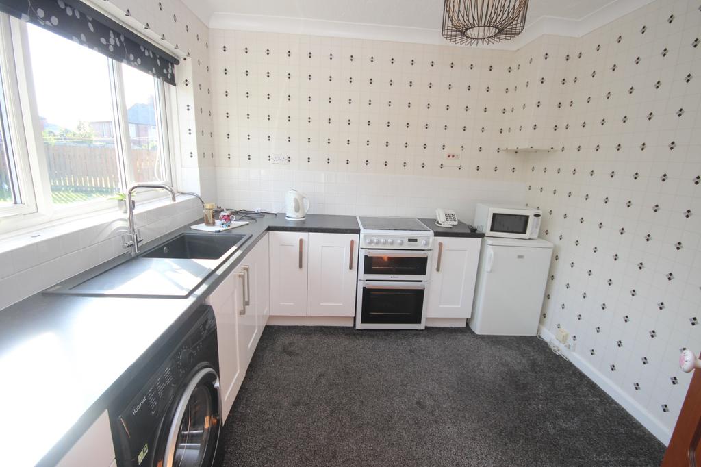 Prospect Avenue South, Wallsend, Tyne And Wear, NE28 8HH 3 bed semi