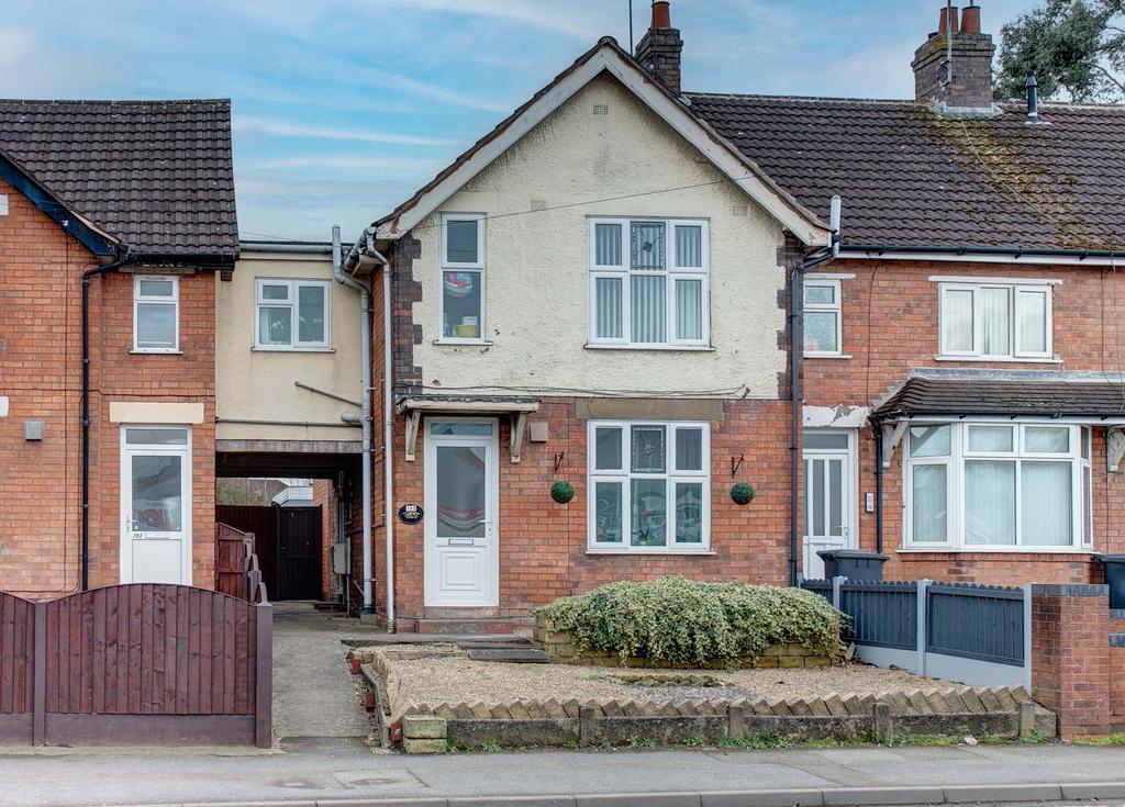 Hewell Road, Batchley, Redditch B97 6BA 2 bed terraced house £180,000