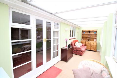 20 Dunmow Gardens, West Horndon, Brentwood, CM13 3NL