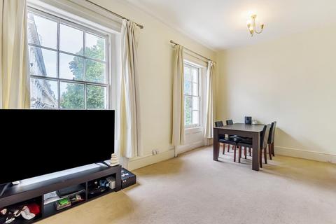 Flat 3, 12 Devonshire Terrace, London, W2 3DN