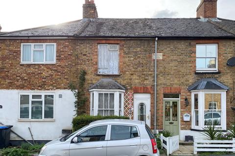 62 Alexandra Road, Englefield Green, Egham, TW20 0RR