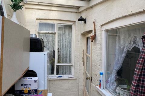 62 Alexandra Road, Englefield Green, Egham, TW20 0RR