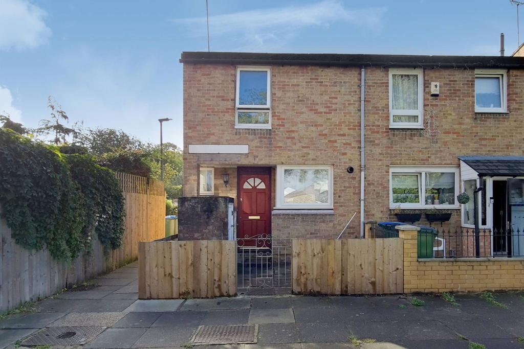 Earlswood Close, Greenwich, London, SE10 2 bed house for sale £600,000