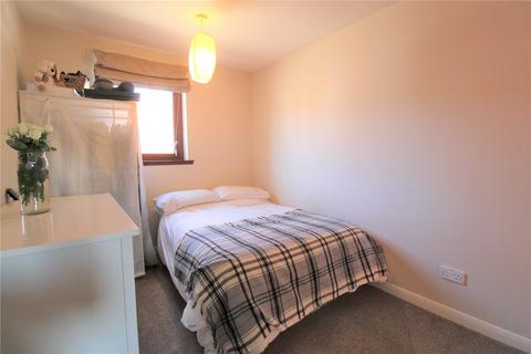 3 bedroom flat to rent, Logie Green Road, Edinburgh, EH7