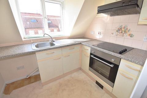 3 bedroom flat to rent, School Lane, Beverley, HU17