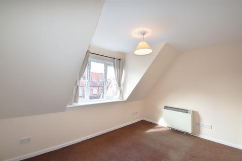 3 bedroom flat to rent, School Lane, Beverley, HU17