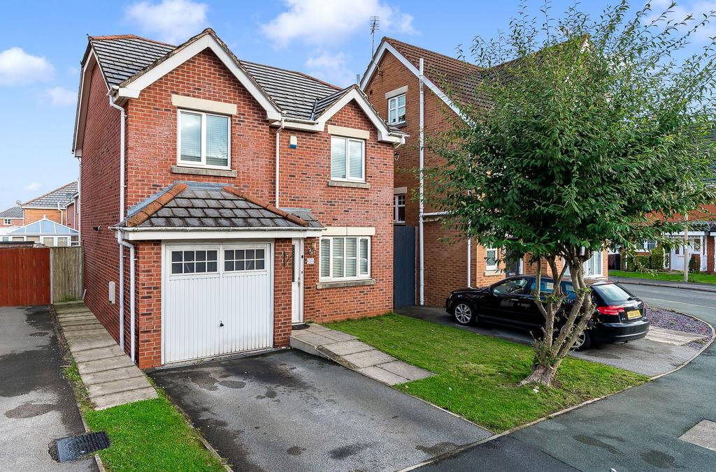 Weavermill Park, AshtonInMakerfield, WN4 3 bed detached house for