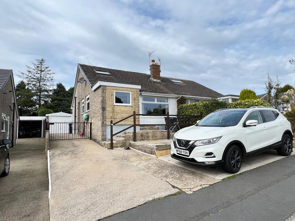 Norton Close, Halifax HX2 3 bed semidetached bungalow for sale £195,000