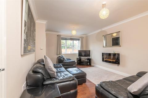 5 bedroom detached house for sale - Valley Road, Thornhill, Dewsbury, WF12