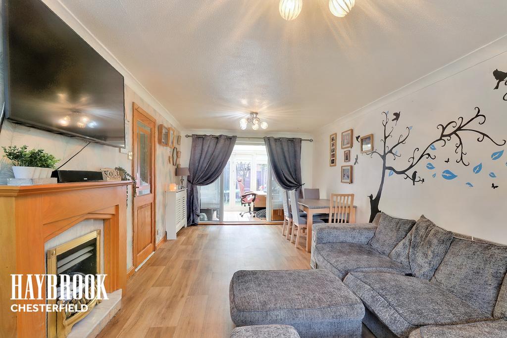 Station Road, Chesterfield 3 bed semidetached house £180,000