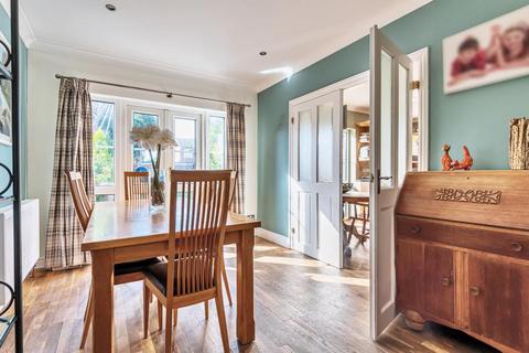 15 Vicarage Road, Sunbury-on-thames, TW16 7QQ