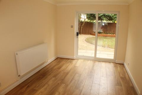 22 Bill Hamling Close, London, SE9 3LP