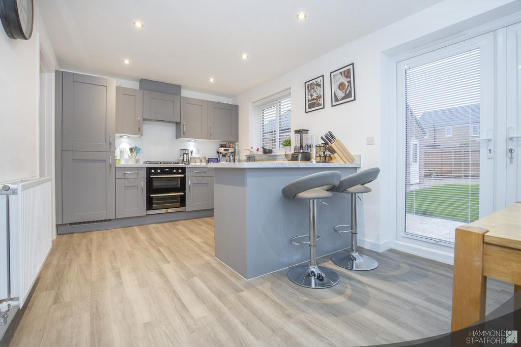 Clements Avenue, Wymondham 3 bed detached house £325,000