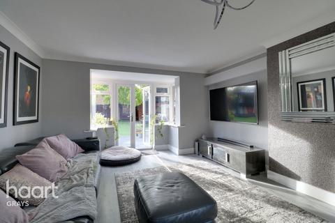 9 Catharine Close, Chafford Hundred, Grays, RM16 6QH