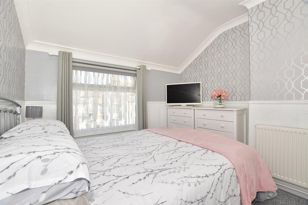 Poets Corner, Margate, Kent 2 bed terraced house £270,000