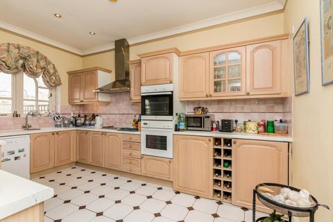 4 bedroom terraced house for sale, Trafalgar Gate, Brighton Marina Village, Brighton