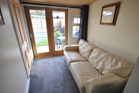 85 Ellison Street, Thorne, Doncaster, DN8 5LJ