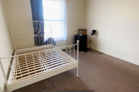 2 bedroom apartment to rent - Barking Road, Barking