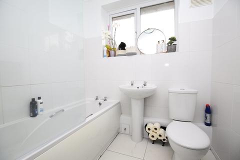 144 Hickman Road, Galley Common, Nuneaton, CV10 9NG