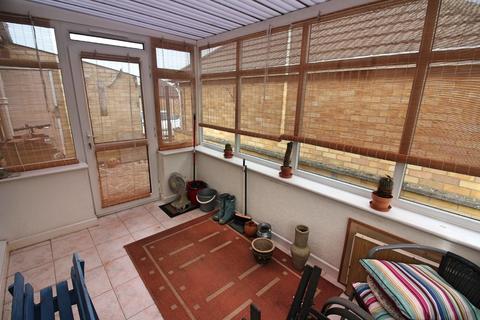 2 bedroom semi-detached bungalow for sale - Windermere Road, Wigston, Leicester