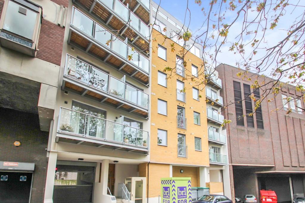 Tetty Way, Bromley 1 bed apartment £990 pcm (£228 pw)