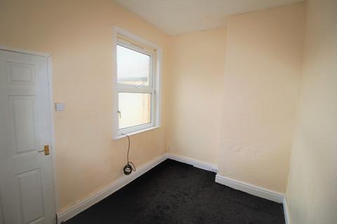 1 bedroom flat to rent - Flat 3, 27 Cheltenham Road